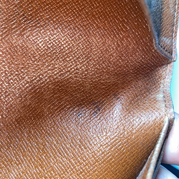 Authentic Louis Vuitton Monogram Checkbook Holder Wallet - Picture 6 of 12